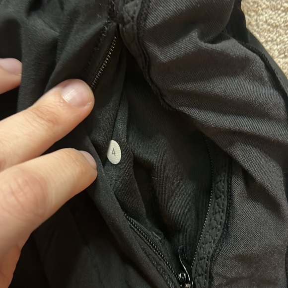 Lululemon For Love Crop Black SIZE 4 - Picture 12 of 15